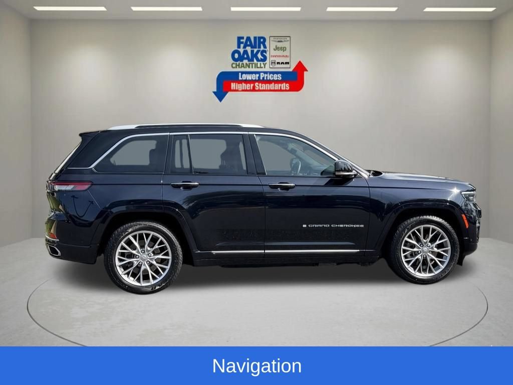 Used 2023 Jeep Grand Cherokee Summit w/ Luxury Tech Group V AWD/4WD image 7