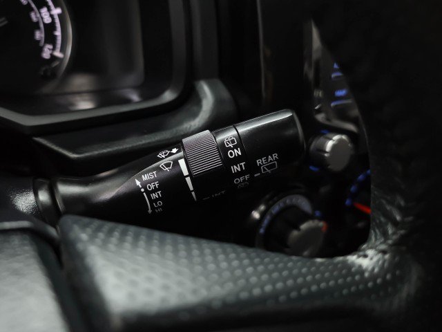 Used 2021 Toyota 4Runner TRD Off-Road Premium w/ Moonroof Package AWD/4WD image 23