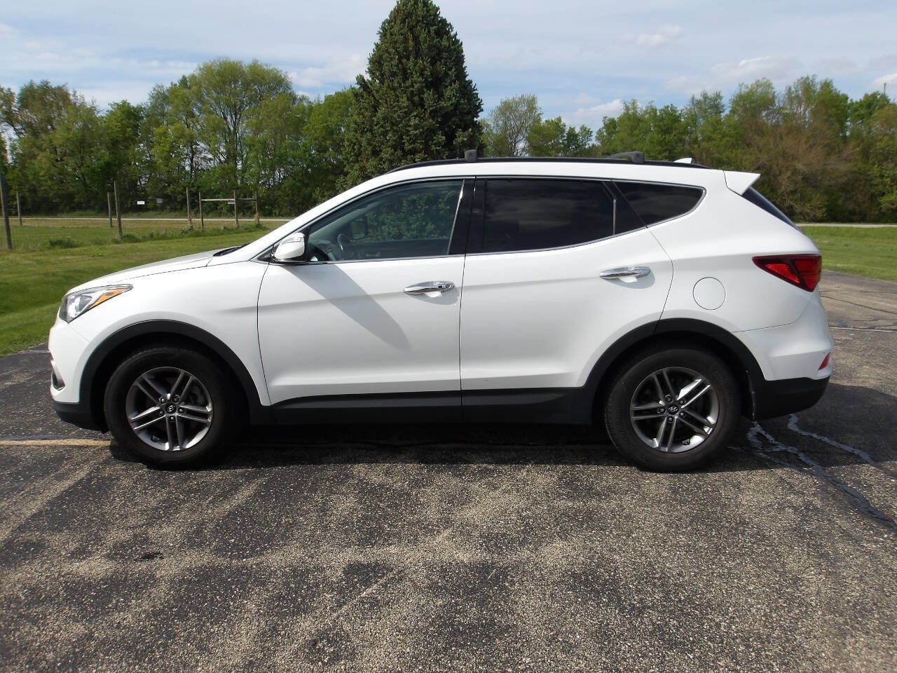 Used 2017 Hyundai Santa Fe Sport AWD/4WD image 10