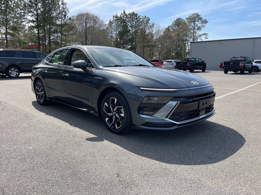 Used 2025 Hyundai Sonata SEL image 4