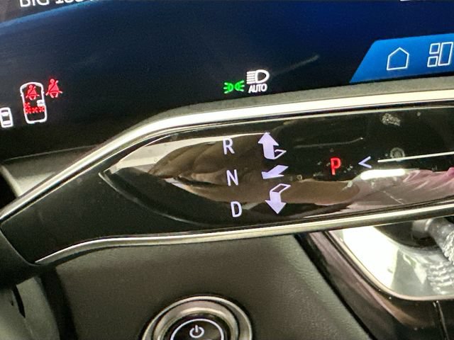 Used 2024 Cadillac Lyriq Luxury AWD/4WD image 23