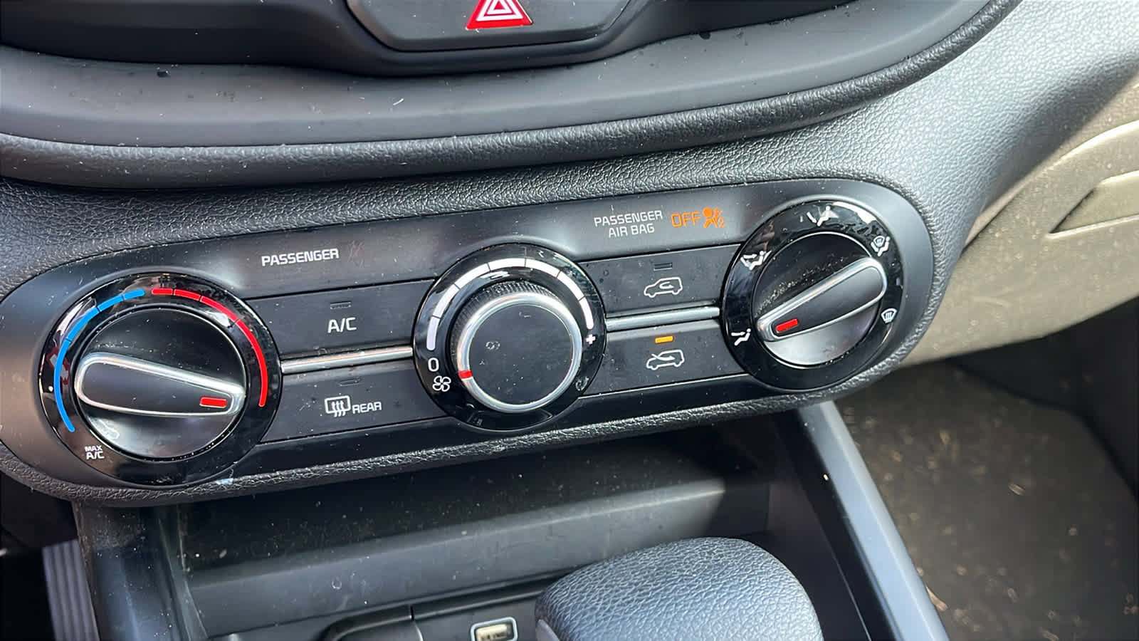 Used 2023 Kia Soul LX image 21