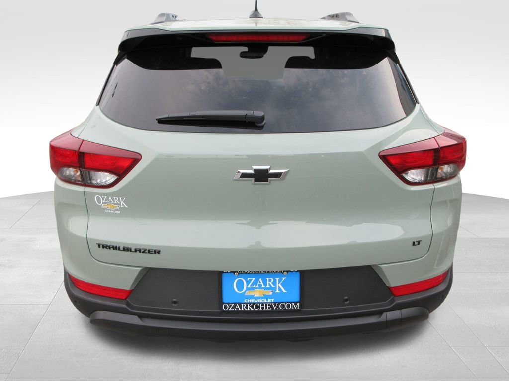 New 2026 Chevrolet TrailBlazer LT w/ Convenience Package FWD image 4