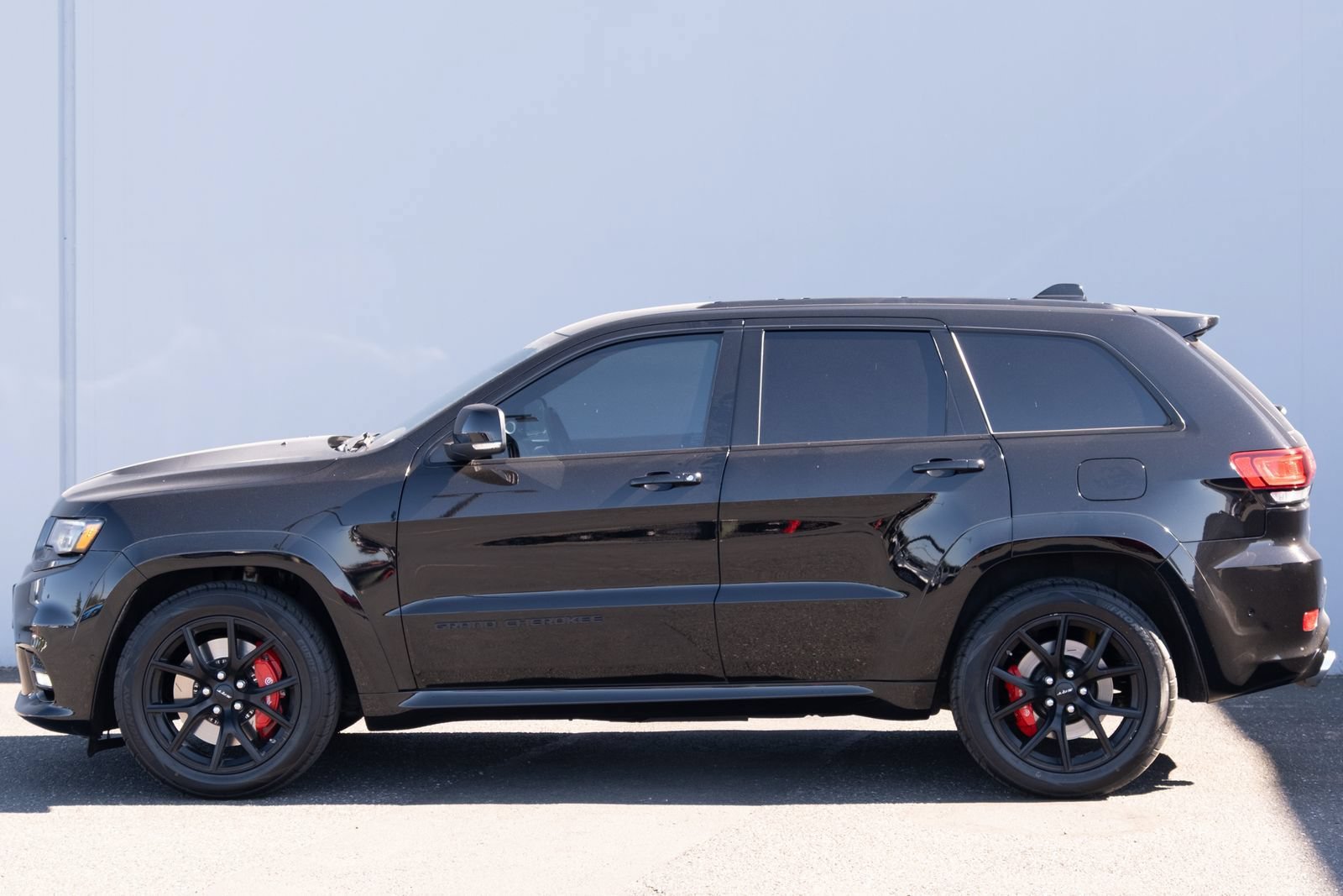 Used 2020 Jeep Grand Cherokee SRT AWD/4WD image 28