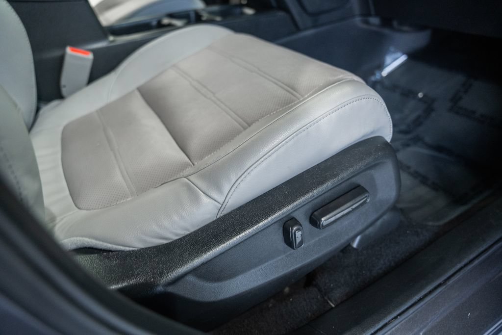 Used 2019 Honda CR-V EX-L image 28