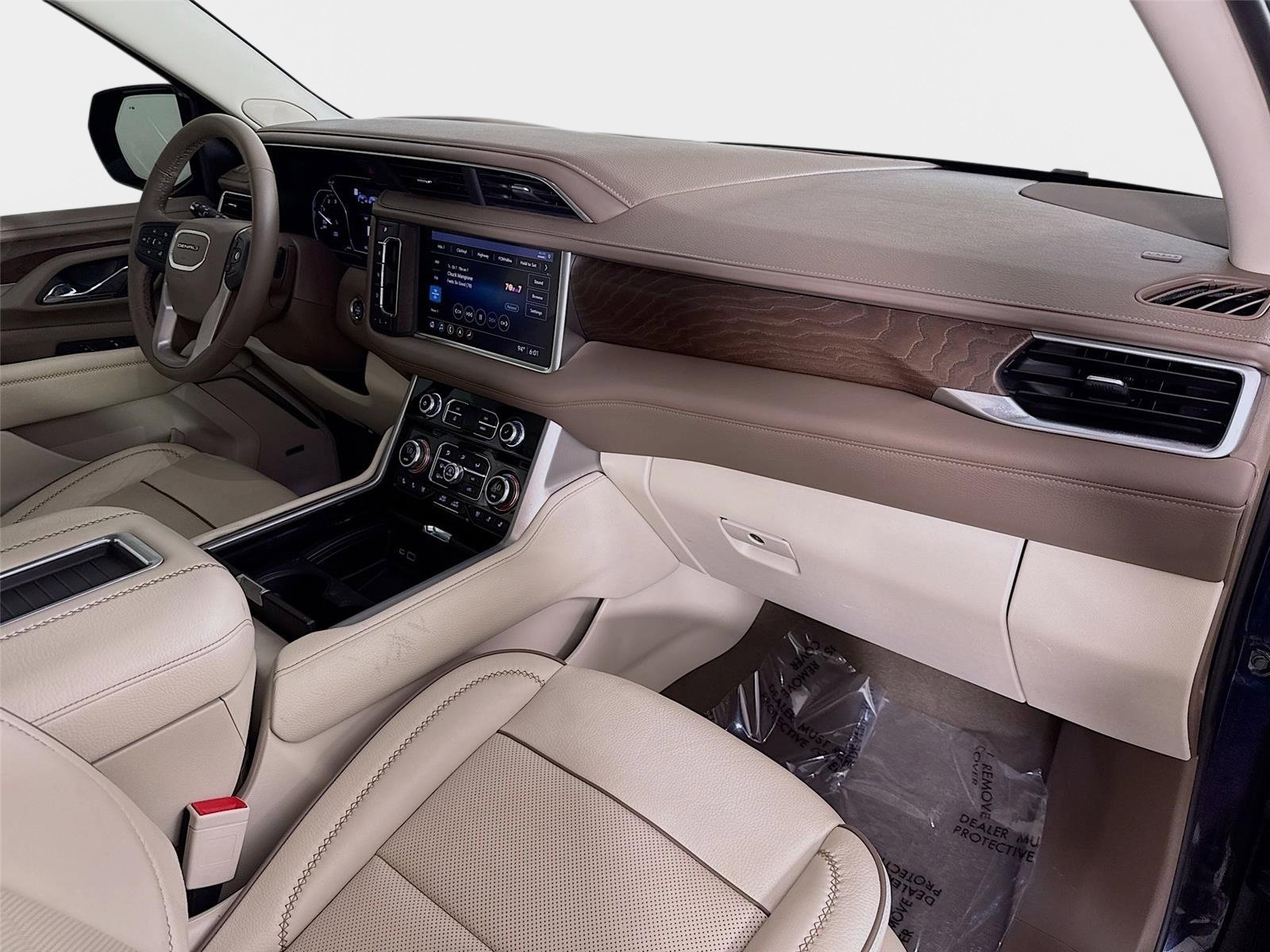 Certified 2021 GMC Yukon XL Denali w/ Advanced Technology Package AWD/4WD image 31