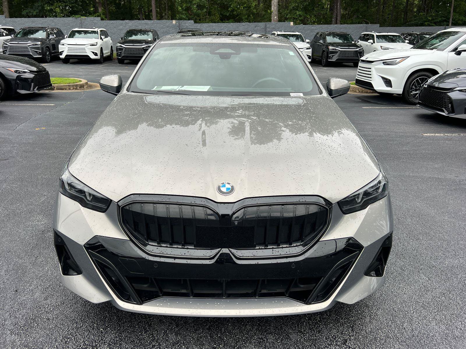 Used 2024 BMW 540i xDrive w/ Premium Package AWD/4WD image 2