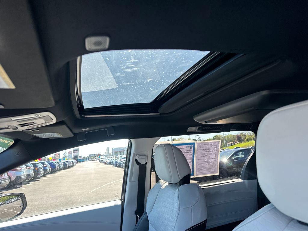 Used 2026 Toyota Sienna XSE AWD/4WD image 26