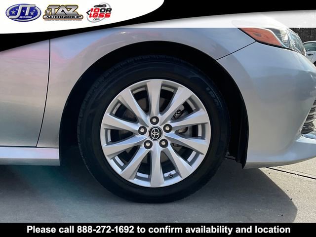 Used 2019 Toyota Camry LE image 9