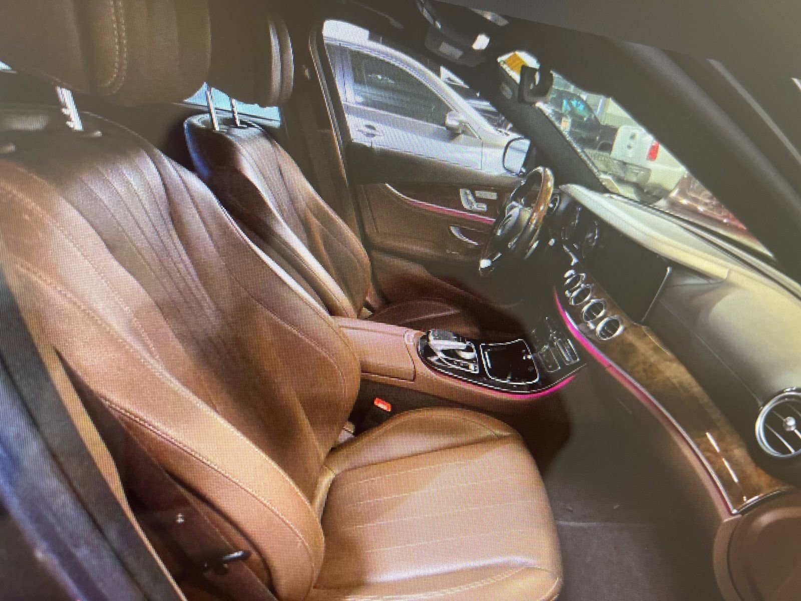 Used 2017 Mercedes-Benz E 400 4MATIC Wagon image 17