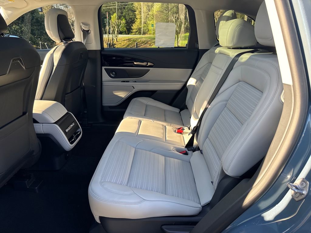 New 2026 Lincoln Nautilus Reserve w/ Jet Appearance Package image 26