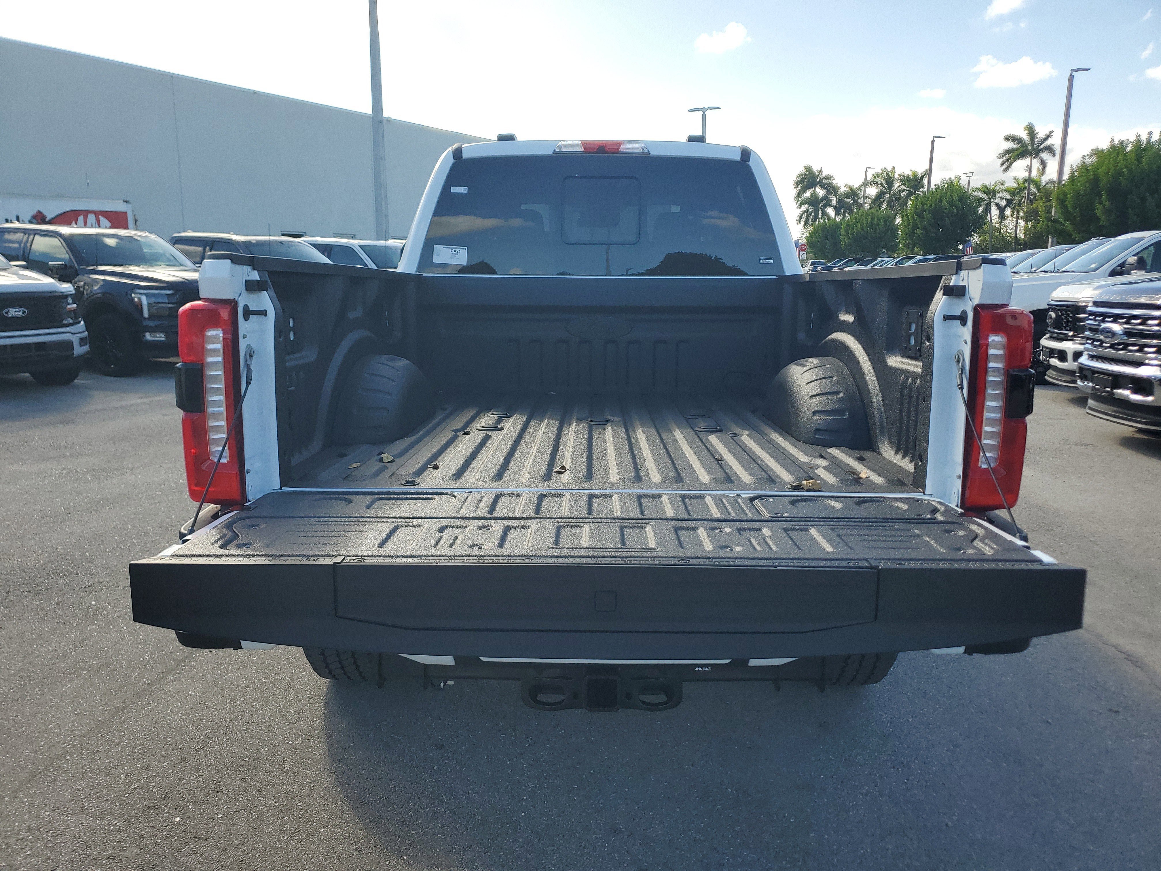 New 2026 Ford F250 XLT w/ XLT Premium Package image 9