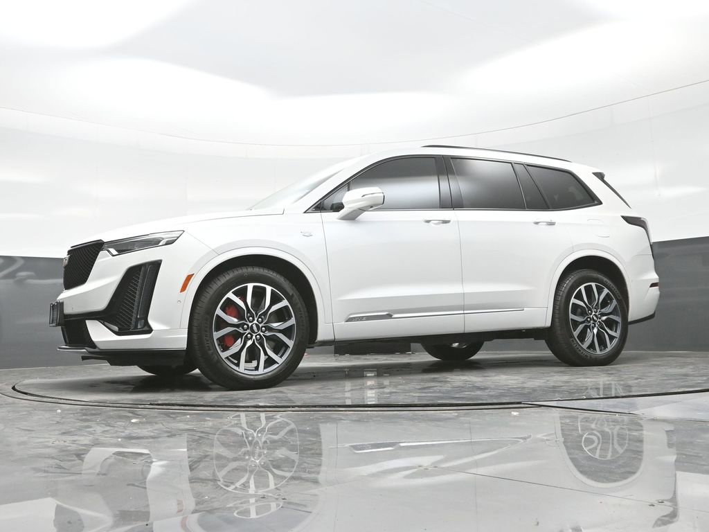 Certified 2025 Cadillac XT6 Sport w/ Platinum Package AWD/4WD image 24