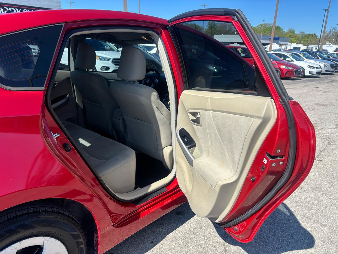 Used 2013 Toyota Prius Two image 11