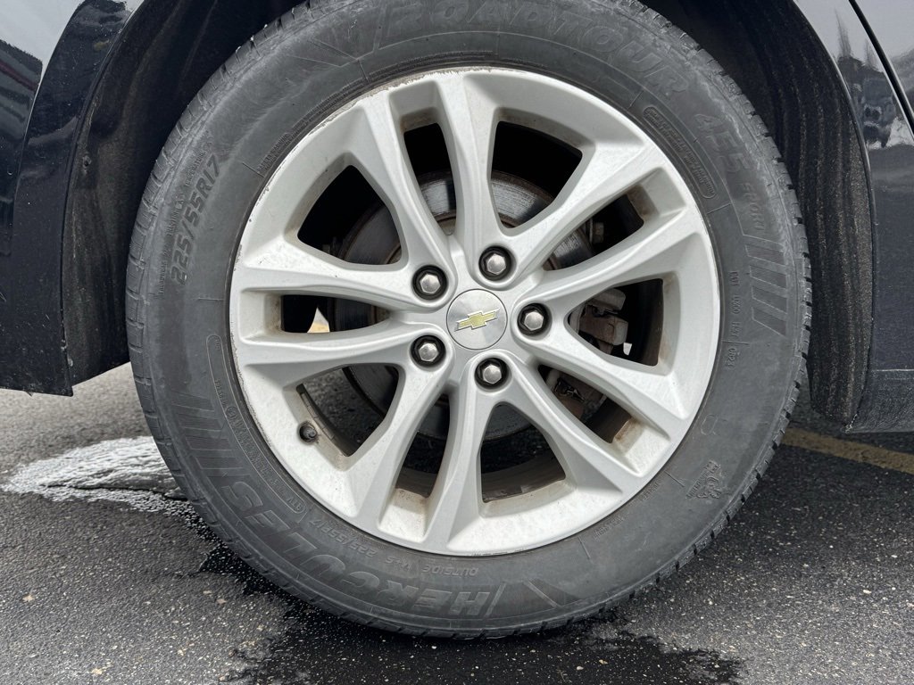 Used 2017 Chevrolet Malibu LT image 10