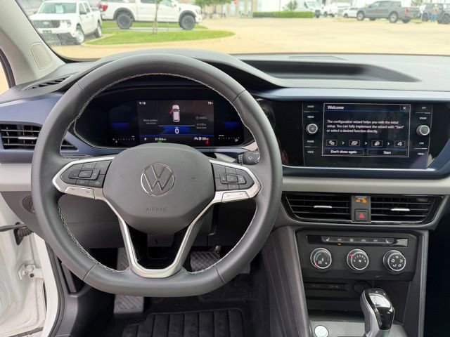Used 2022 Volkswagen Taos SE FWD image 12