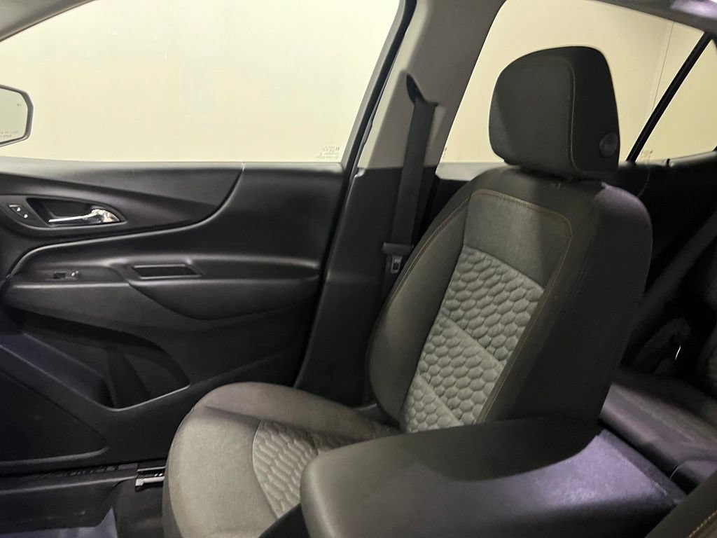 Certified 2018 Chevrolet Equinox LT FWD image 28