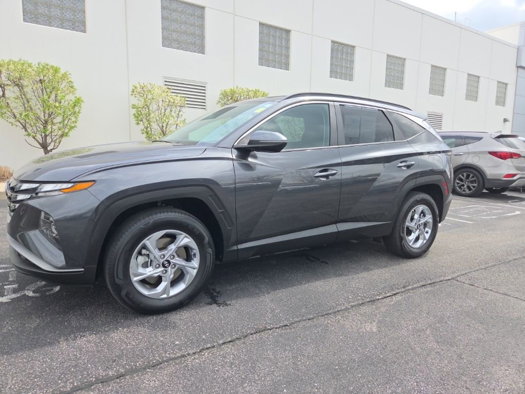 Certified 2023 Hyundai Tucson SEL AWD/4WD image 2