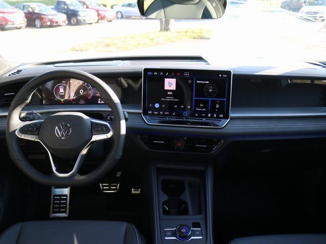 New 2026 Volkswagen Tiguan SE R-Line image 10