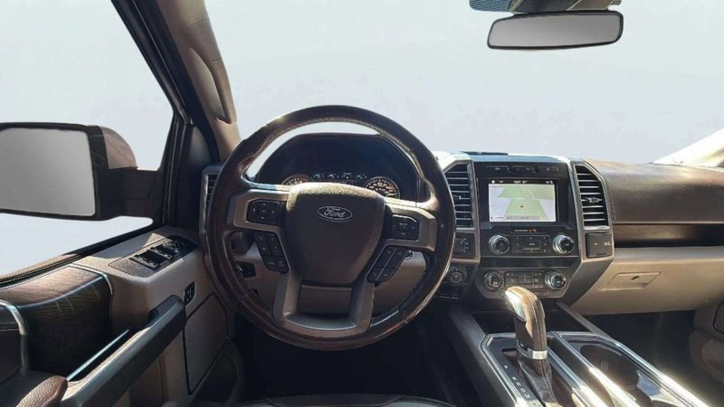 Used 2019 Ford F150 Limited w/ Trailer Tow Package image 13