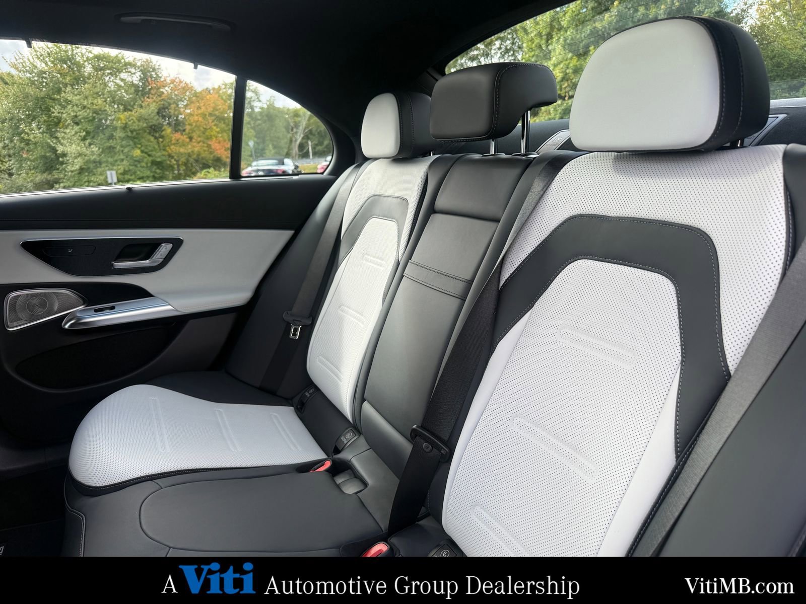 New 2026 Mercedes-Benz E 53 AMG e 4MATIC Sedan image 15