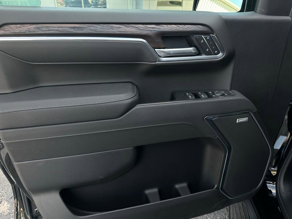 New 2026 GMC Sierra 1500 SLT image 10