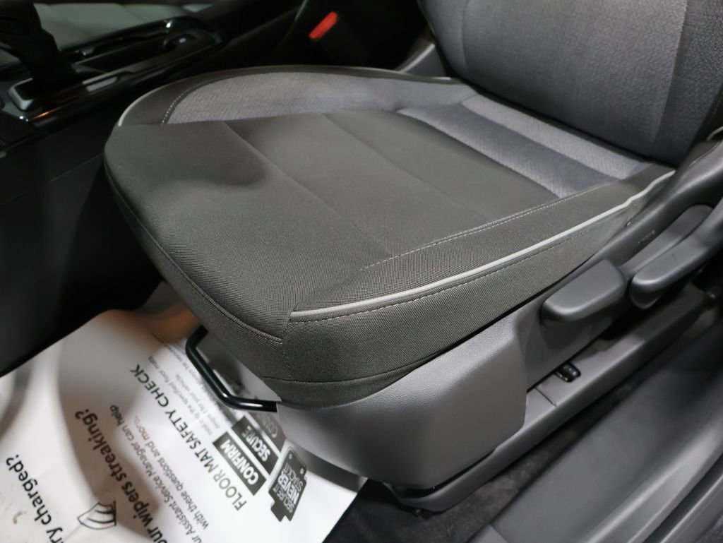Used 2025 Chevrolet TrailBlazer LT AWD/4WD image 12