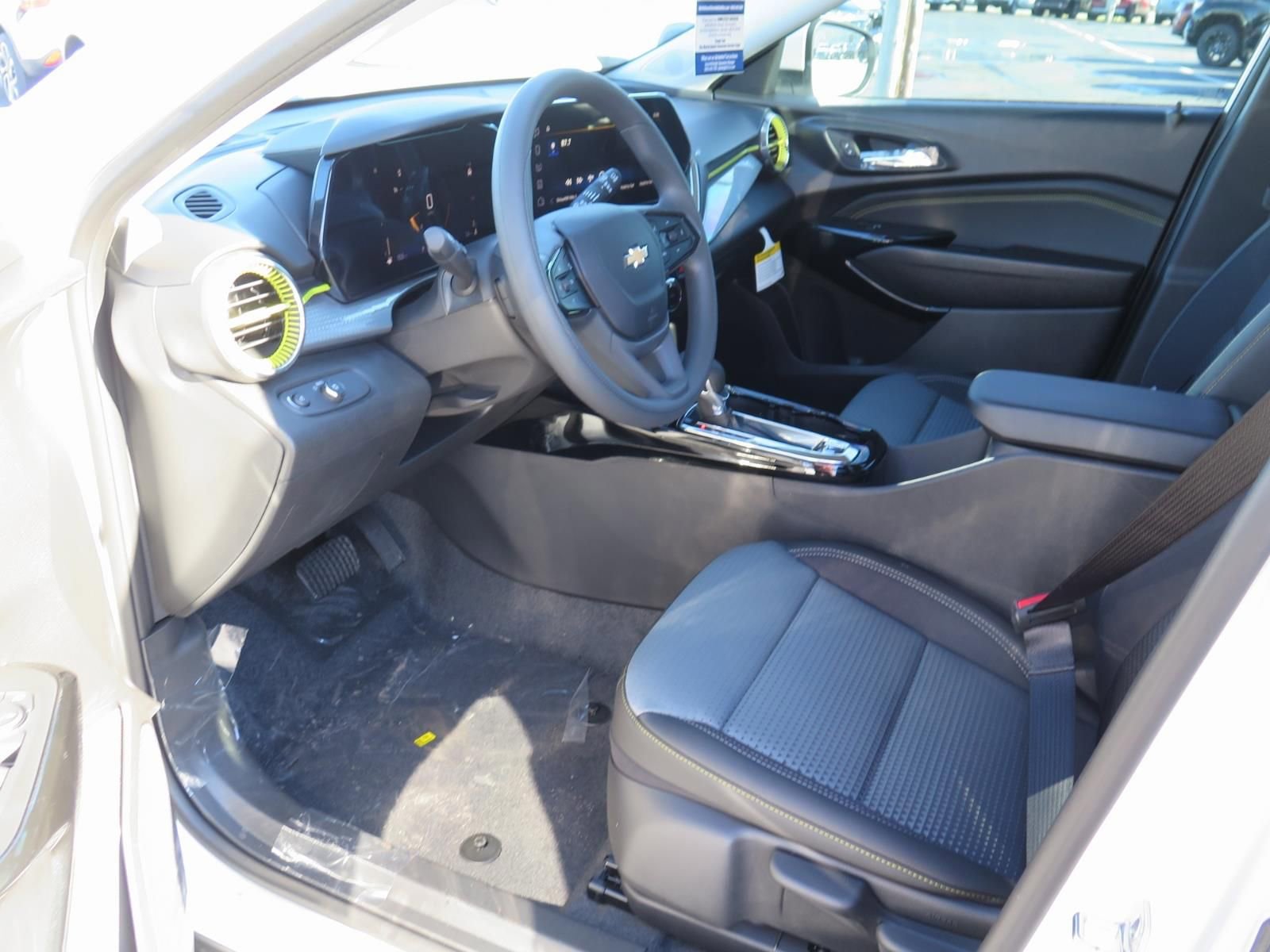 New 2026 Chevrolet Trax LT image 11