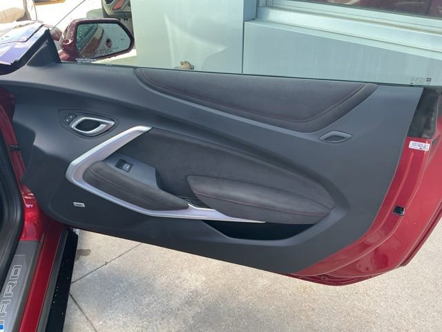 Used 2022 Chevrolet Camaro ZL1 RWD image 25