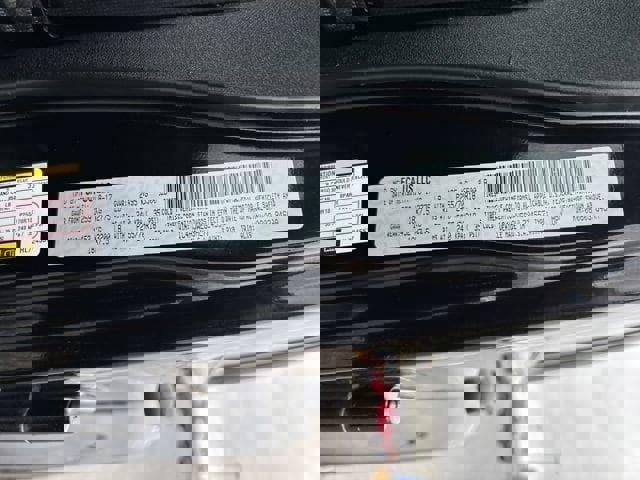 Used 2017 Jeep Wrangler Unlimited Sahara w/ Connectivity Group image 22