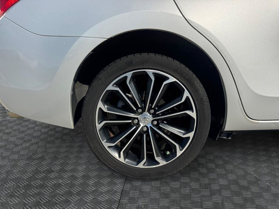 Used 2016 Toyota Corolla S FWD image 27
