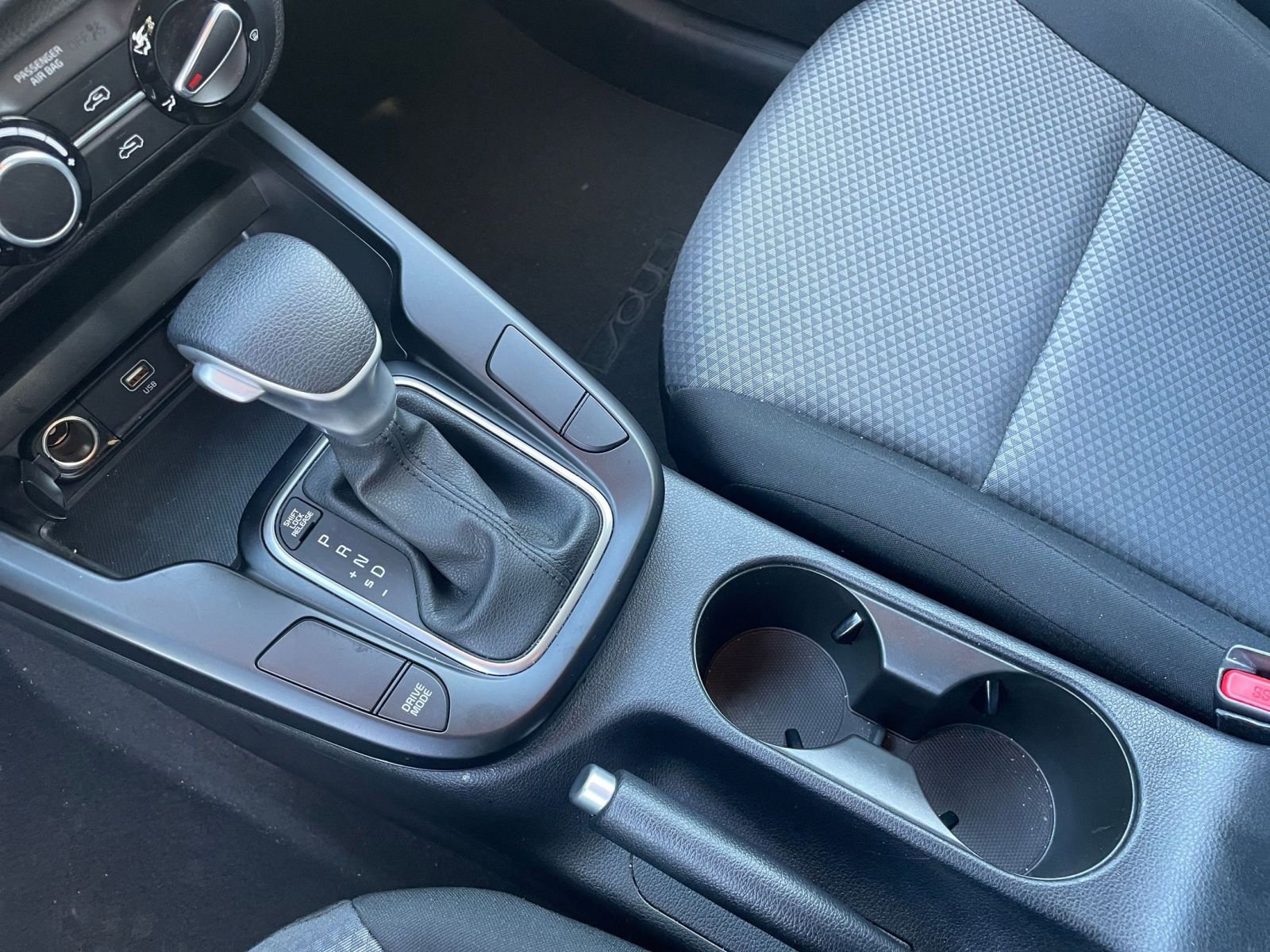 Used 2025 Kia Soul LX w/ LX Technology Package image 39