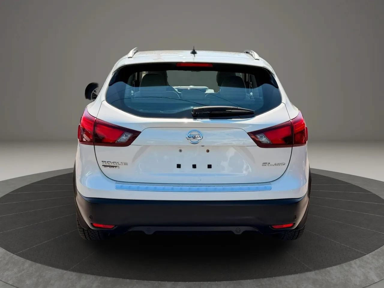 Used 2019 Nissan Rogue Sport SL AWD/4WD image 5