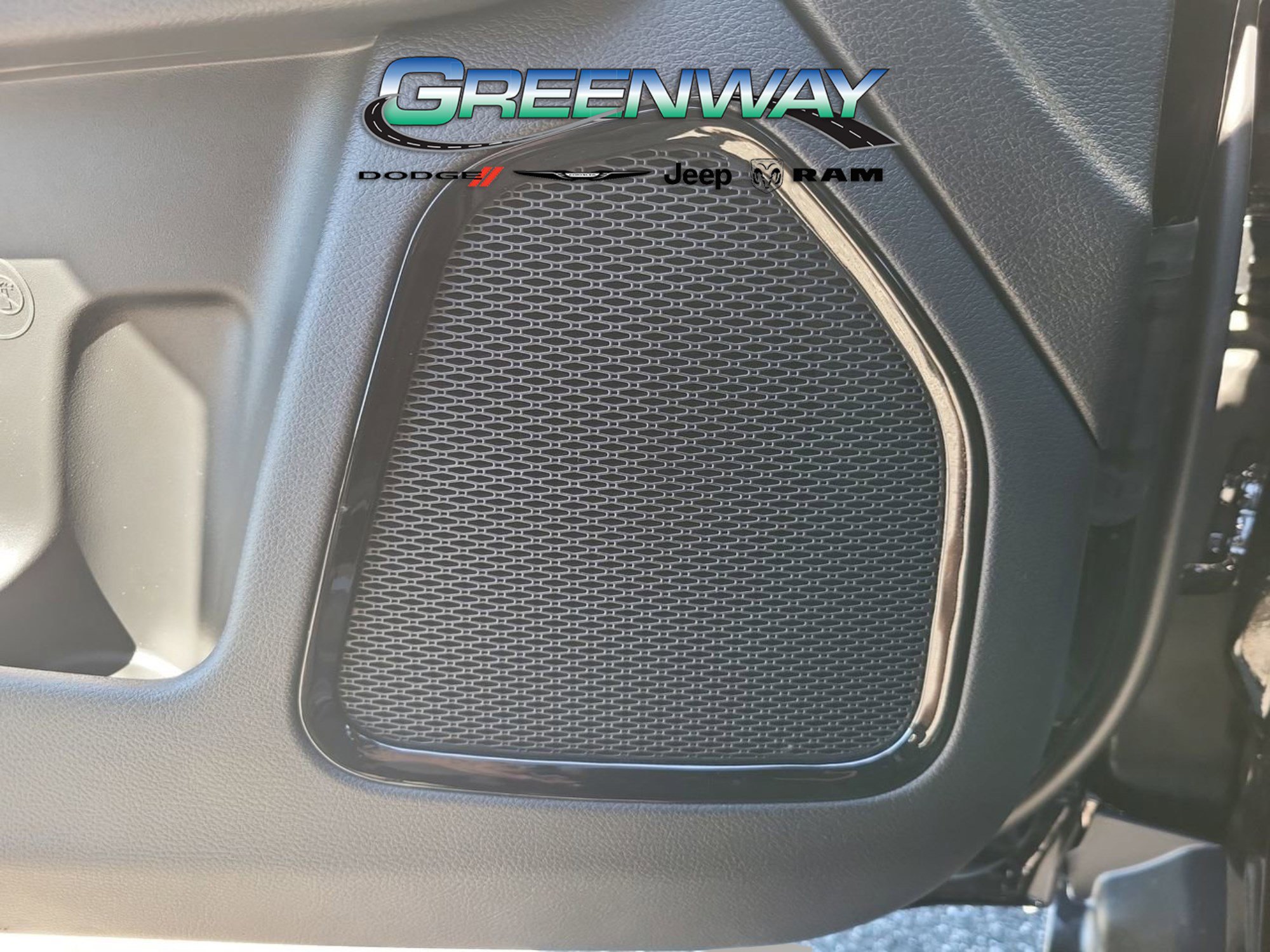 New 2026 Jeep Compass Latitude image 16