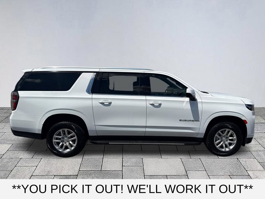 Used 2024 Chevrolet Suburban LT RWD image 8
