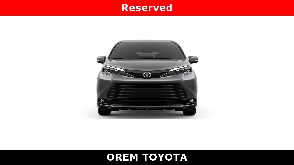 New 2026 Toyota Sienna XLE image 8