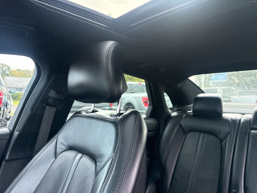 Used 2018 Lincoln MKZ Reserve w/ Magnetic Appearance Package FWD image 34