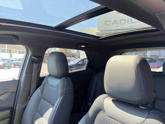 Used 2023 Chevrolet TrailBlazer RS w/ Sun and Liftgate Package FWD image 19