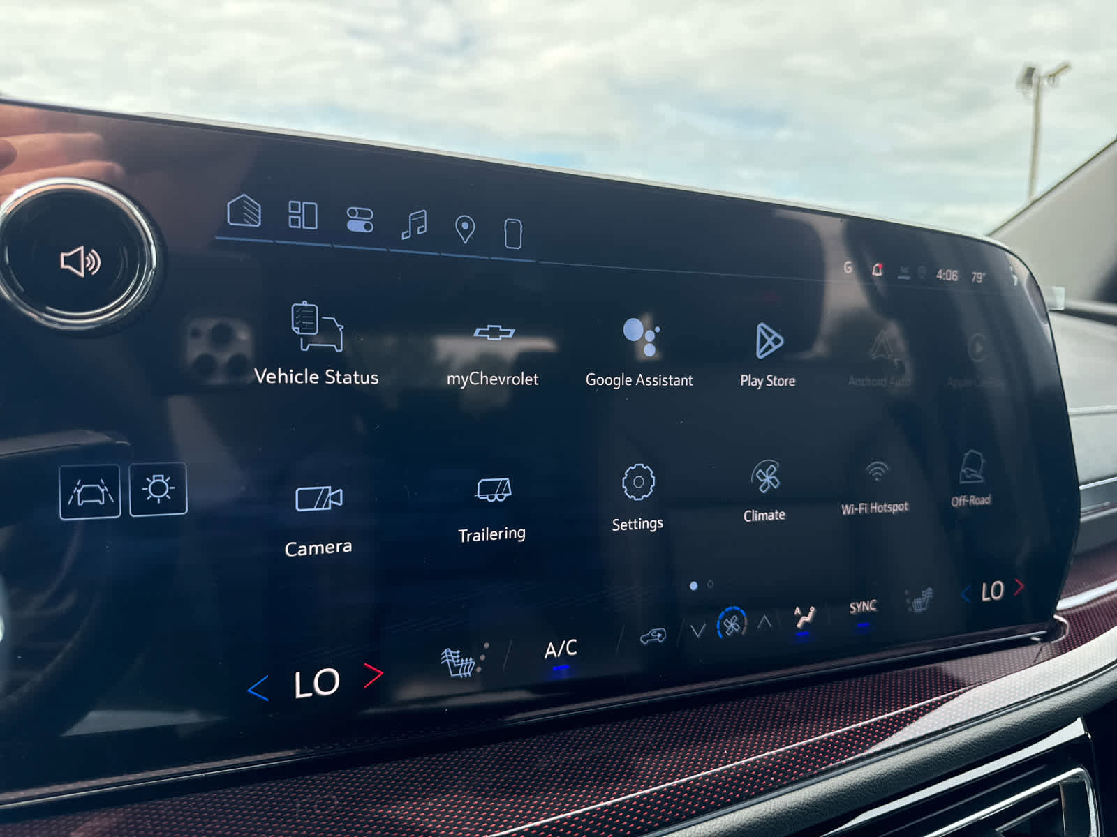 New 2026 Chevrolet Traverse Z71 image 23