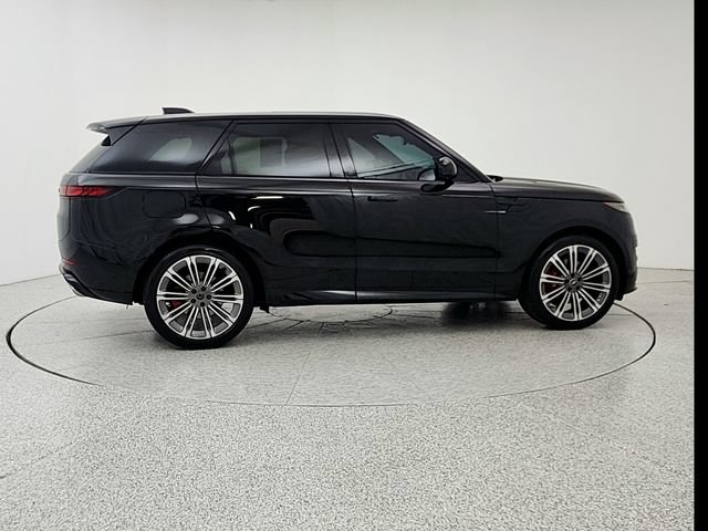 Certified 2024 Land Rover Range Rover Sport Dynamic SE AWD/4WD image 4