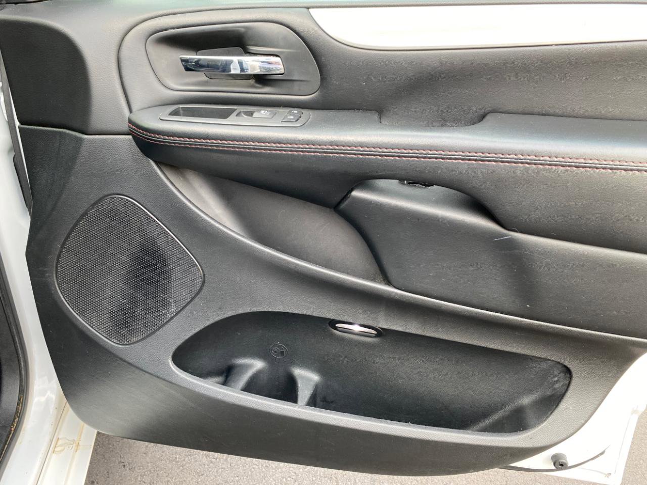 Used 2019 Dodge Grand Caravan GT FWD image 46
