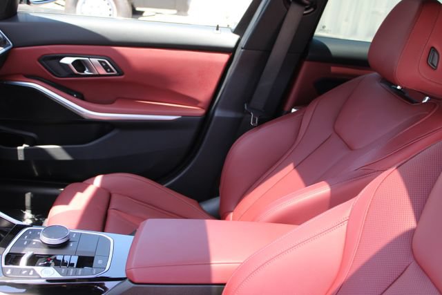 Used 2023 BMW 330i Sedan w/ Convenience Package RWD image 32