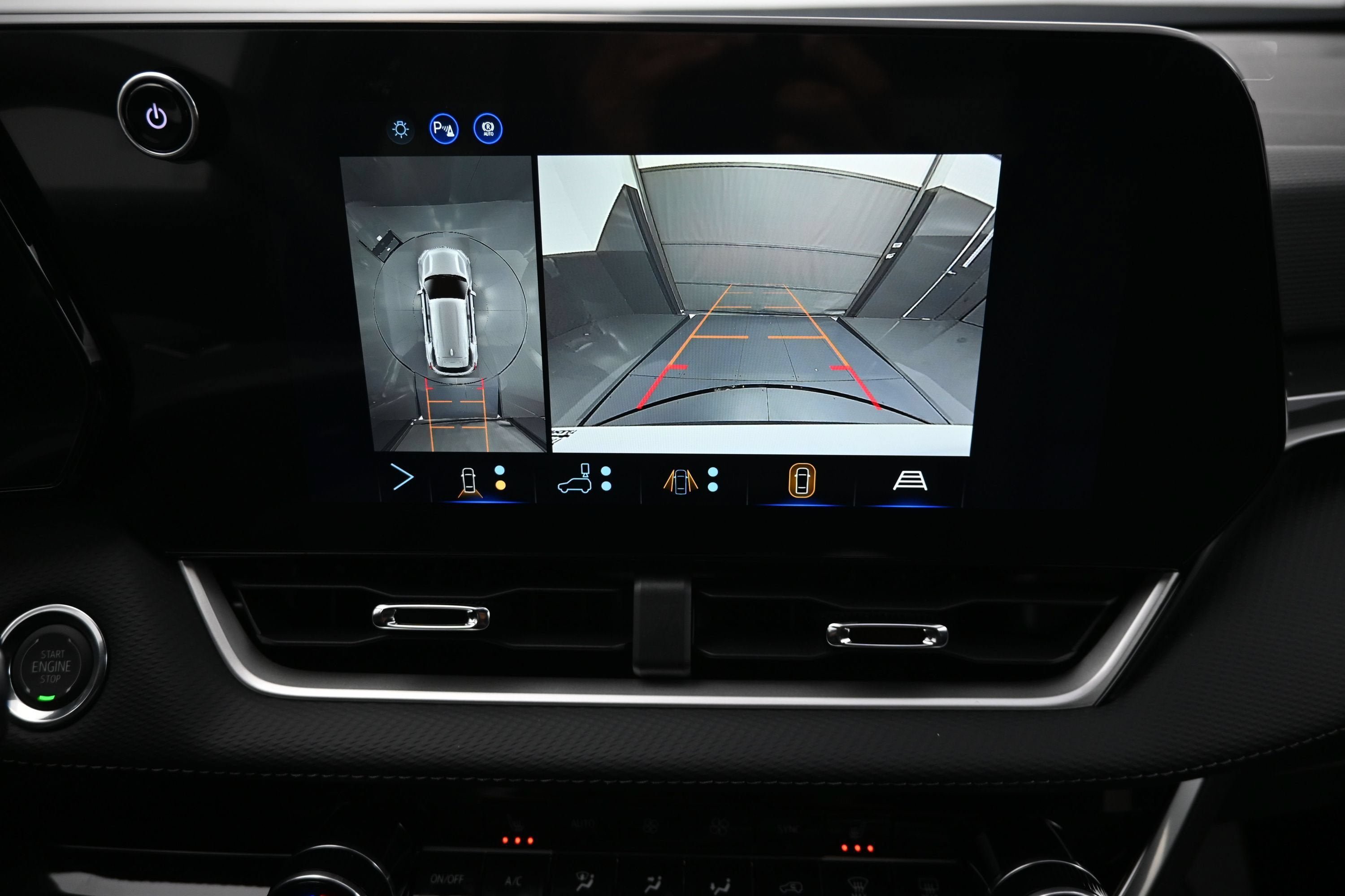 New 2027 Chevrolet Equinox LT w/ Convenience Package II FWD image 18