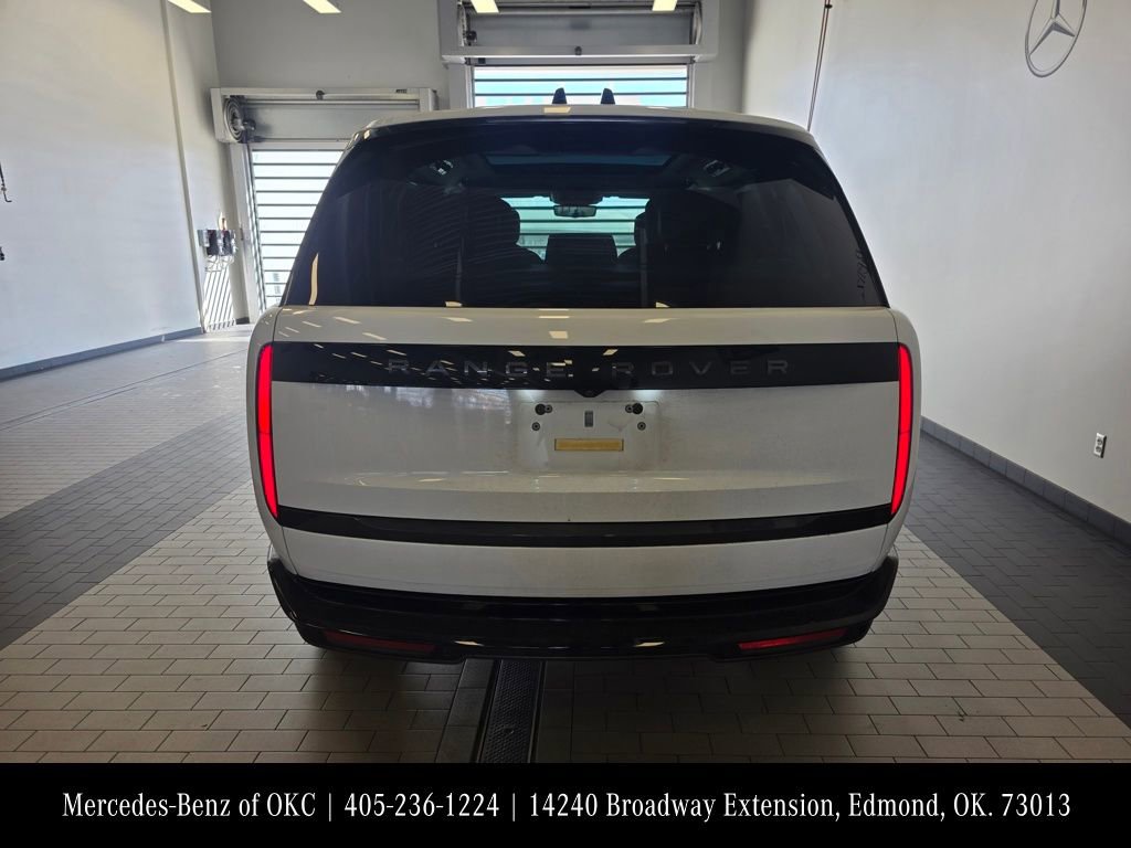 Used 2024 Land Rover Range Rover Autobiography image 6