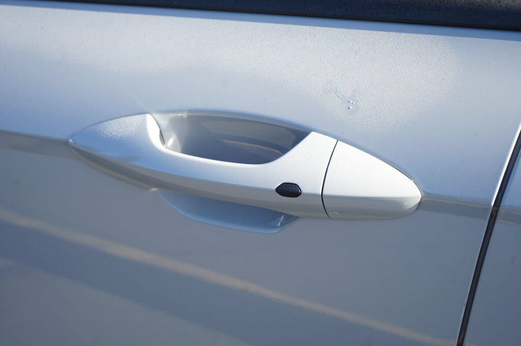 Certified 2025 Hyundai Kona SE FWD image 11