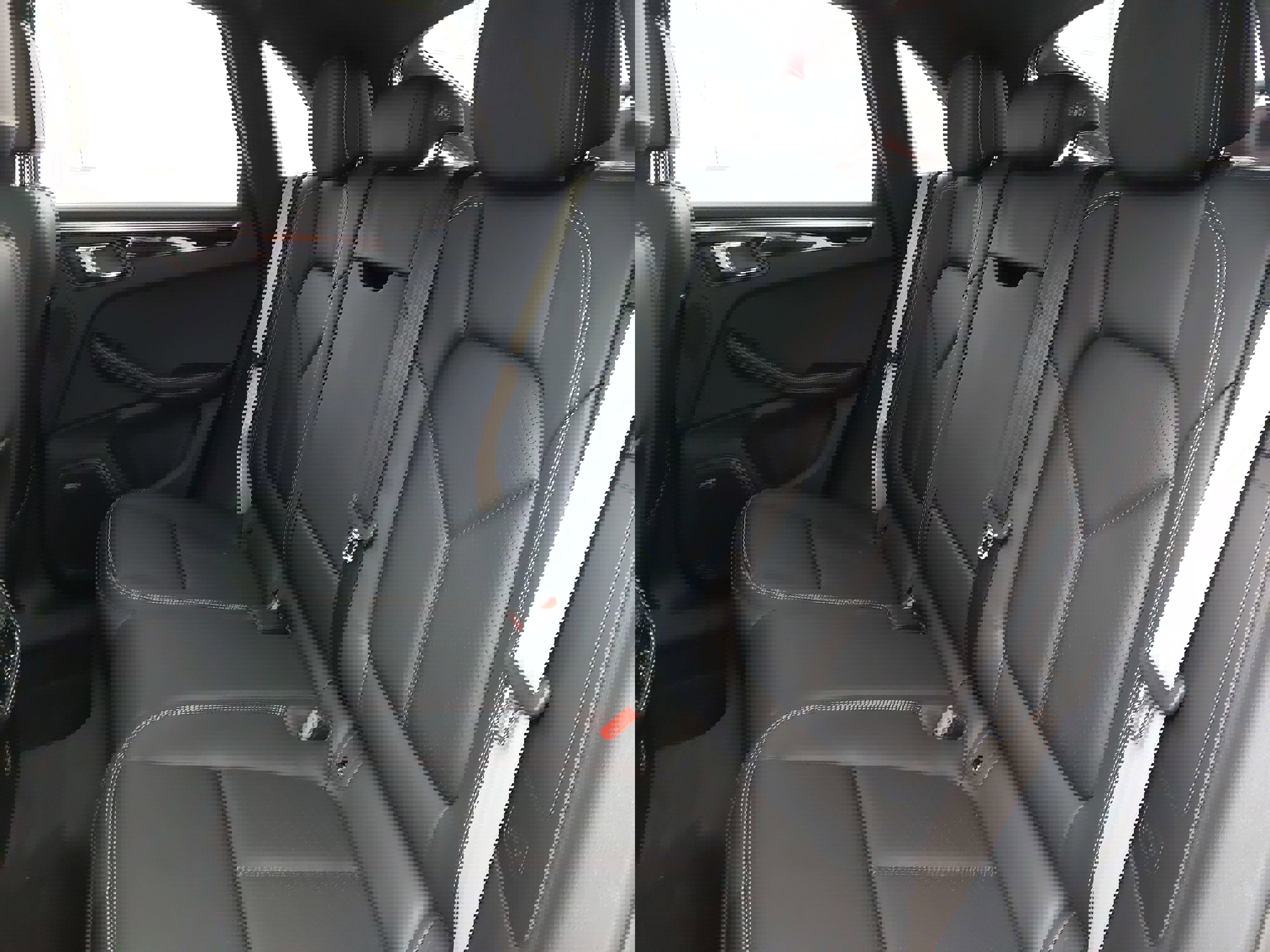 New 2026 Porsche Macan Turbo image 16