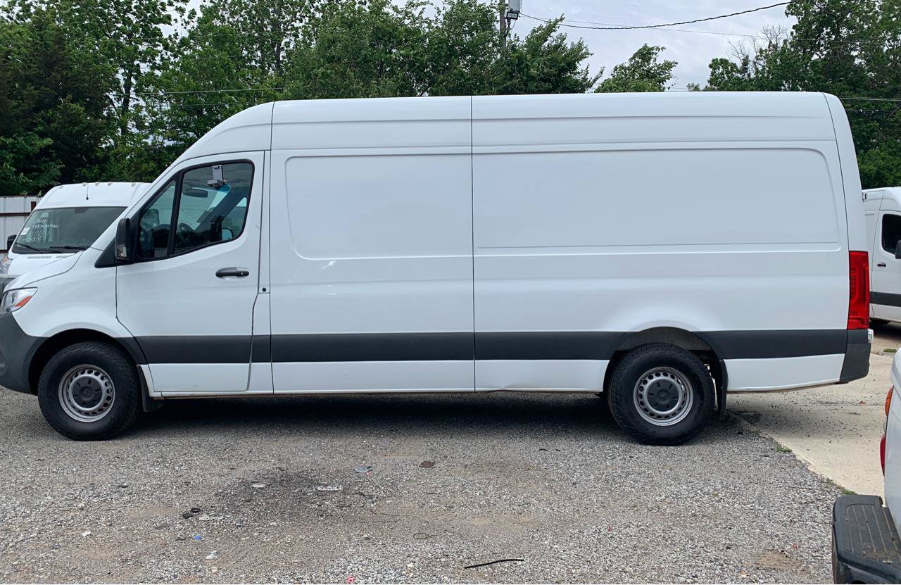 Used 2021 Mercedes-Benz Sprinter 2500 image 8