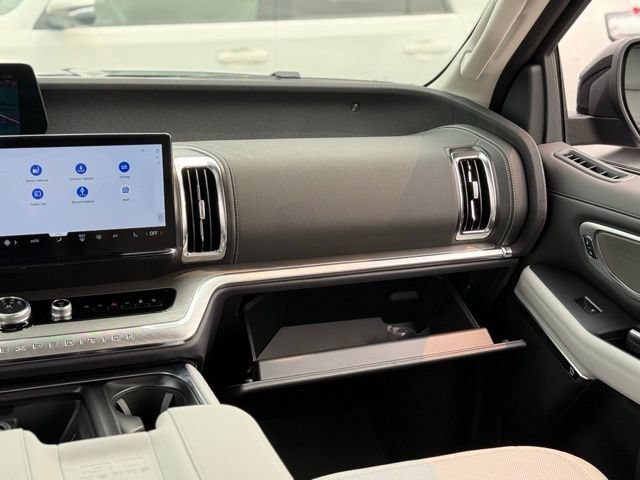 New 2027 Ford Expedition Platinum AWD/4WD image 43