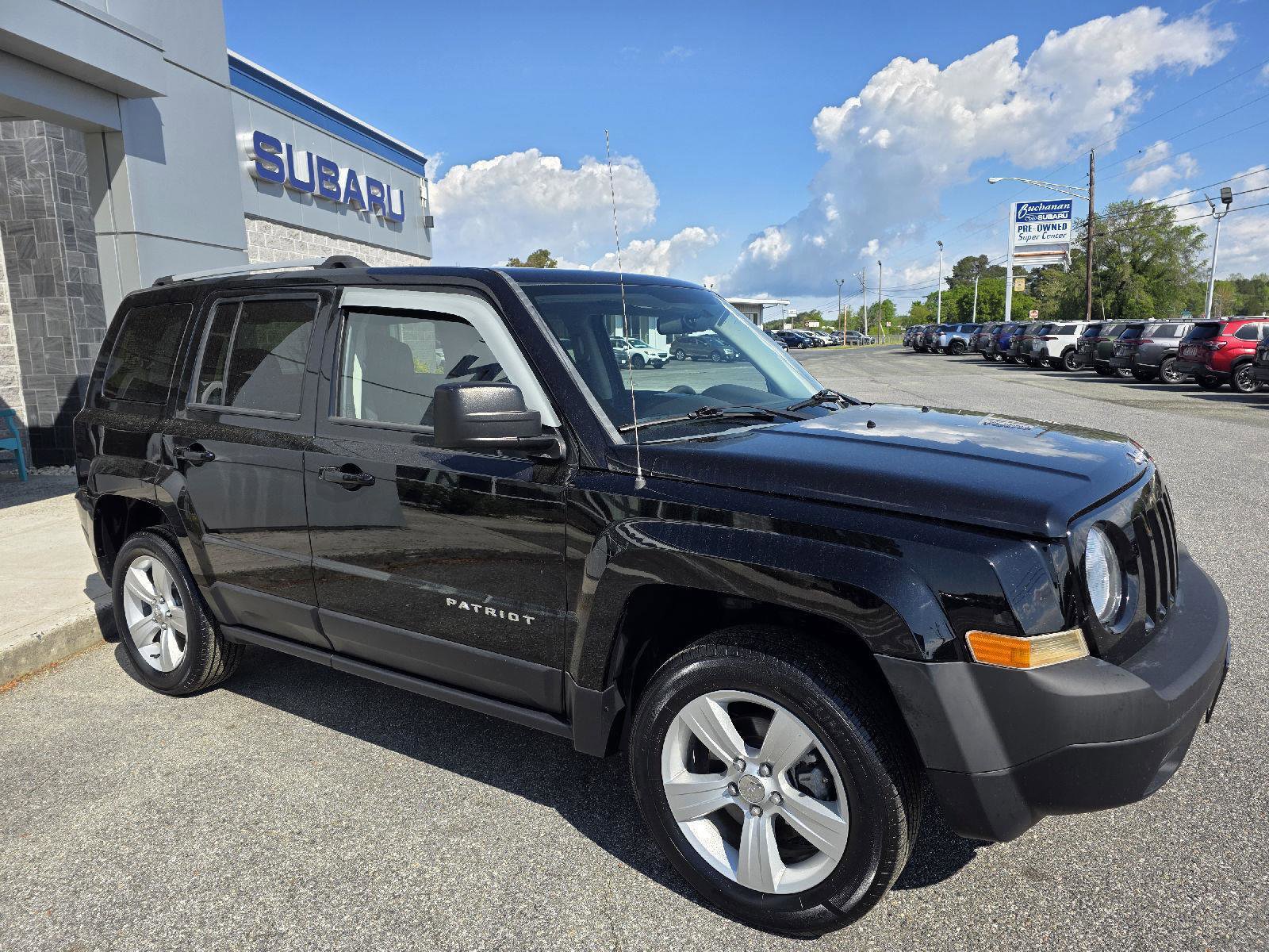 Used 2015 Jeep Patriot Limited w/ Sun/Sound Group AWD/4WD image 3