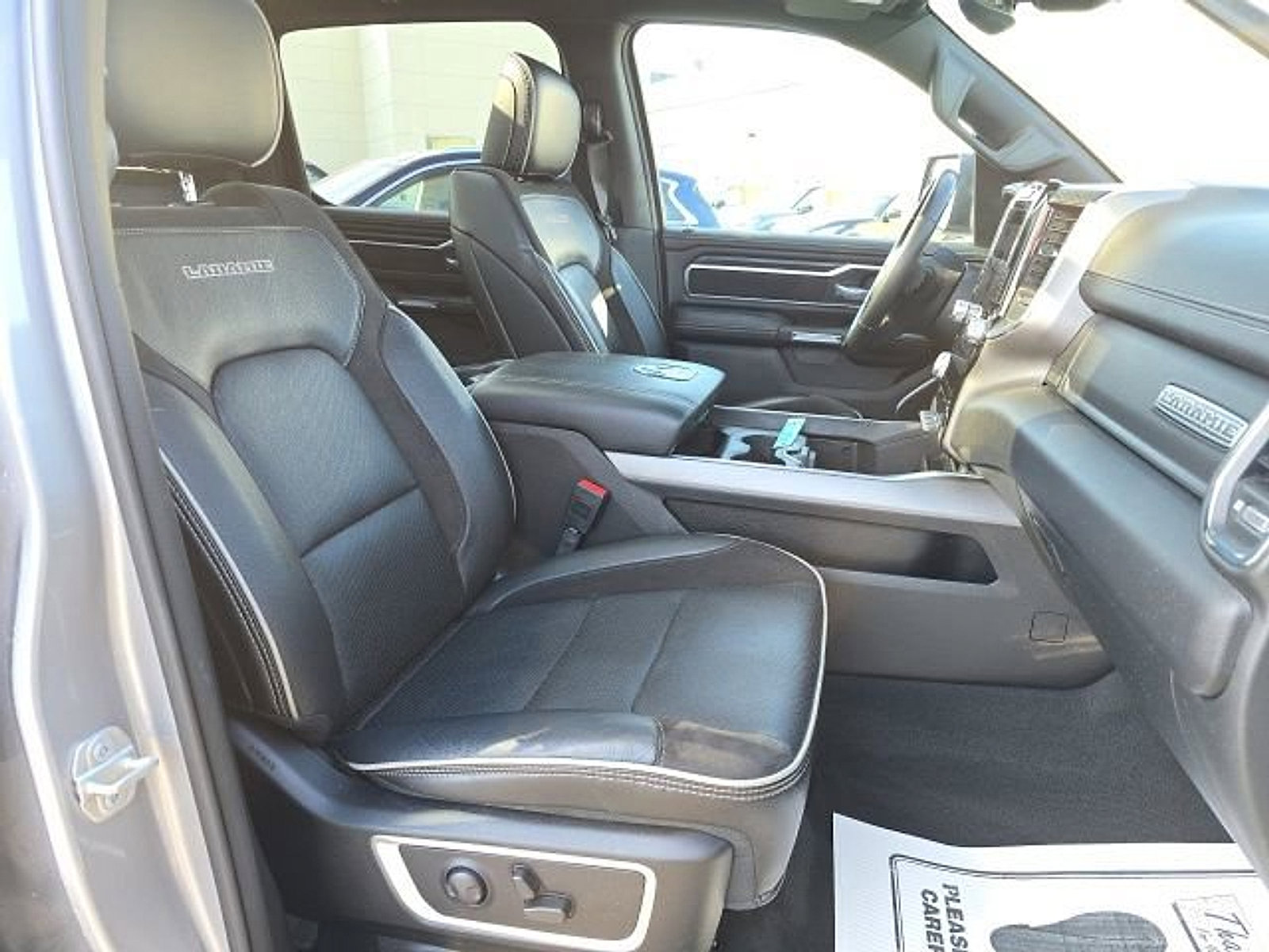 Used 2024 RAM 1500 Laramie image 18